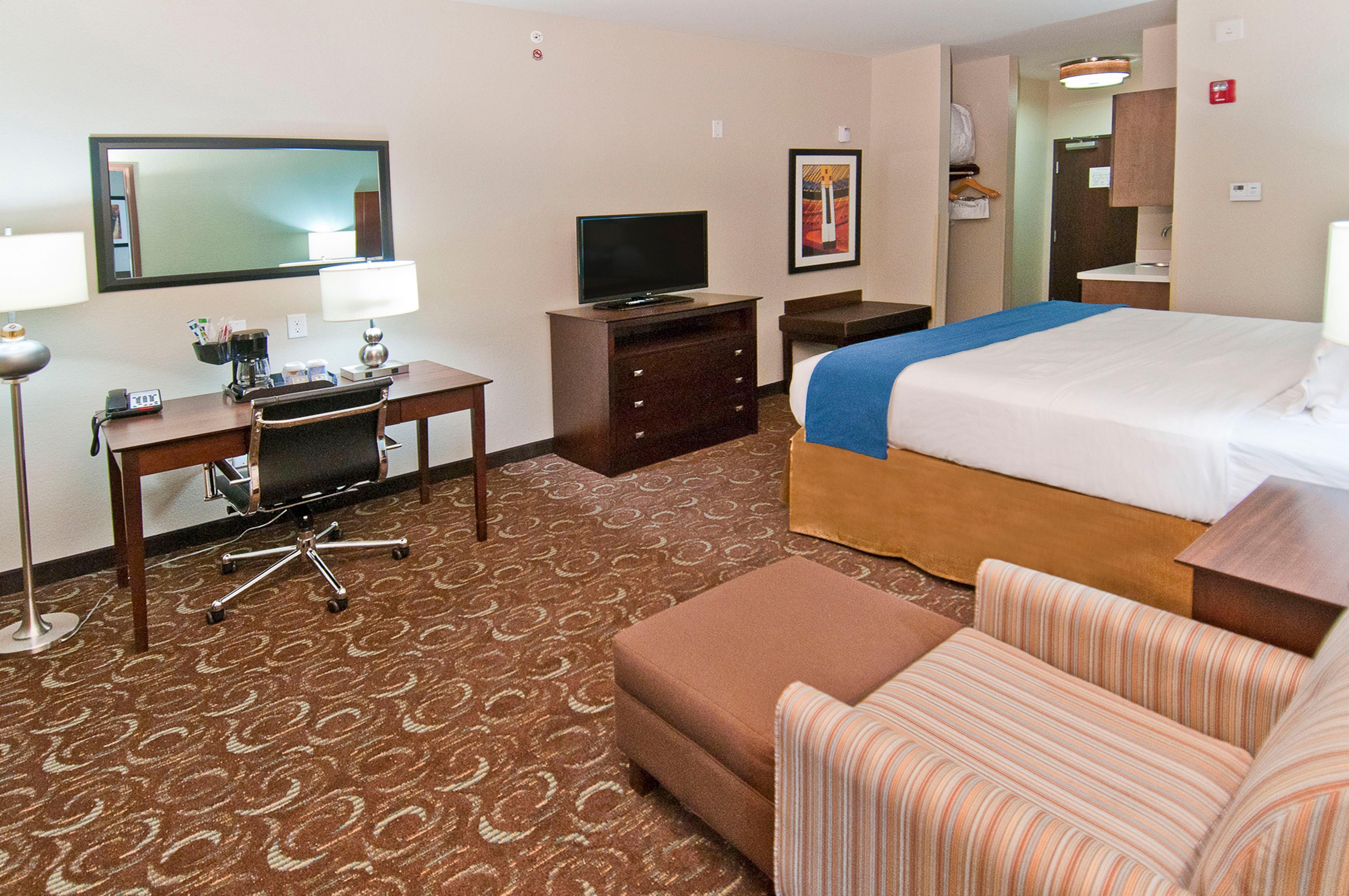 Holiday Inn Express & Suites San Antonio Frost Bank Center By Ihg Buitenkant foto