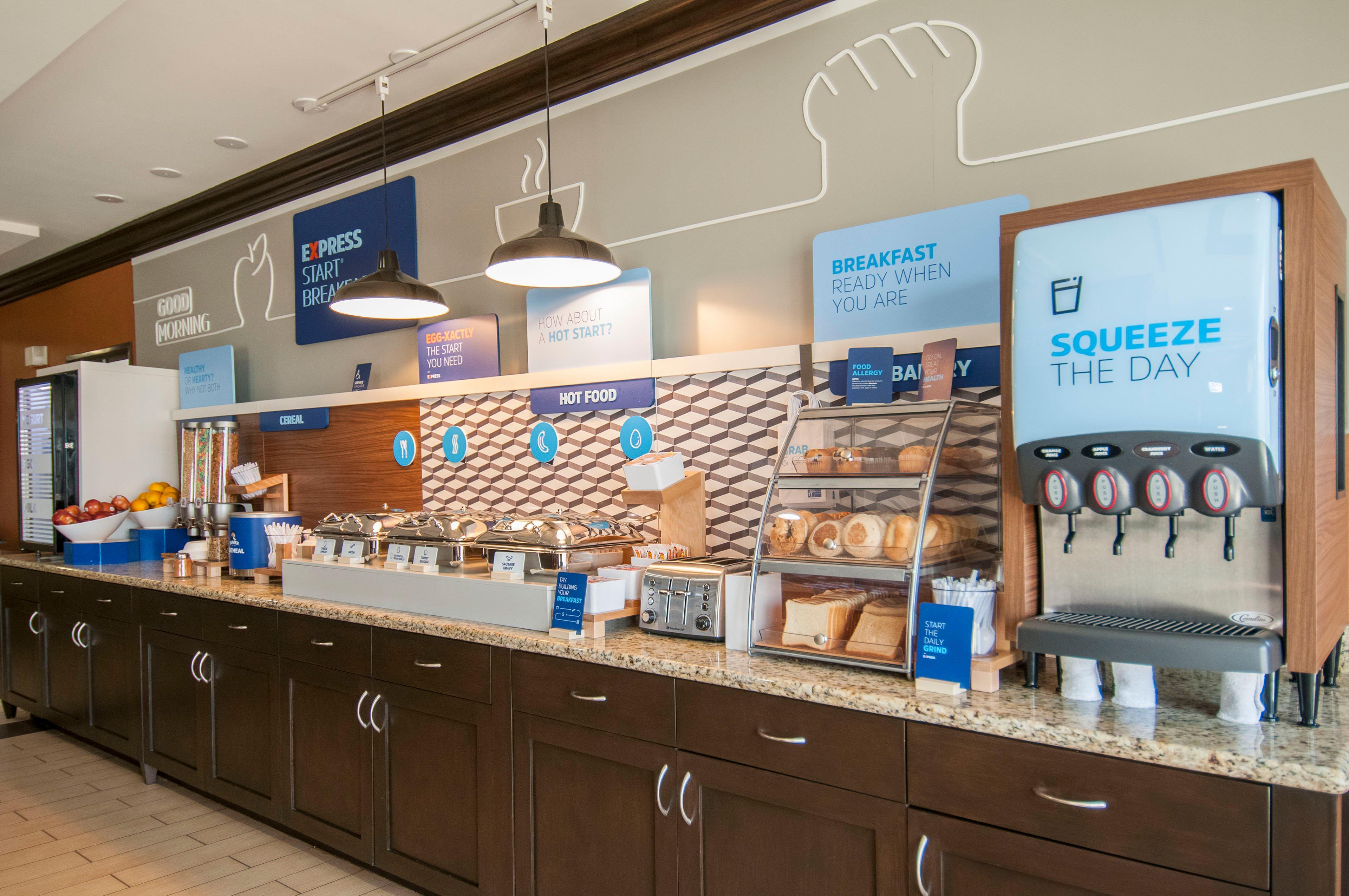 Holiday Inn Express & Suites San Antonio Frost Bank Center By Ihg Buitenkant foto