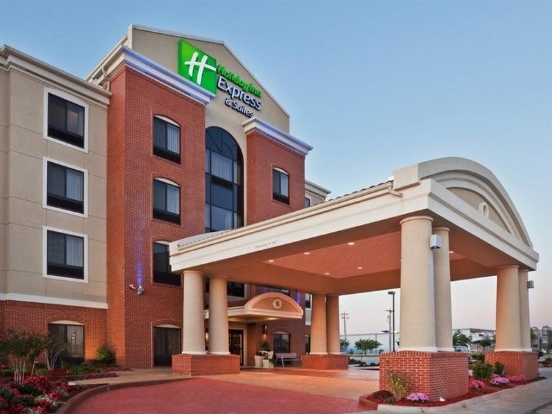 Holiday Inn Express & Suites San Antonio Frost Bank Center By Ihg Buitenkant foto