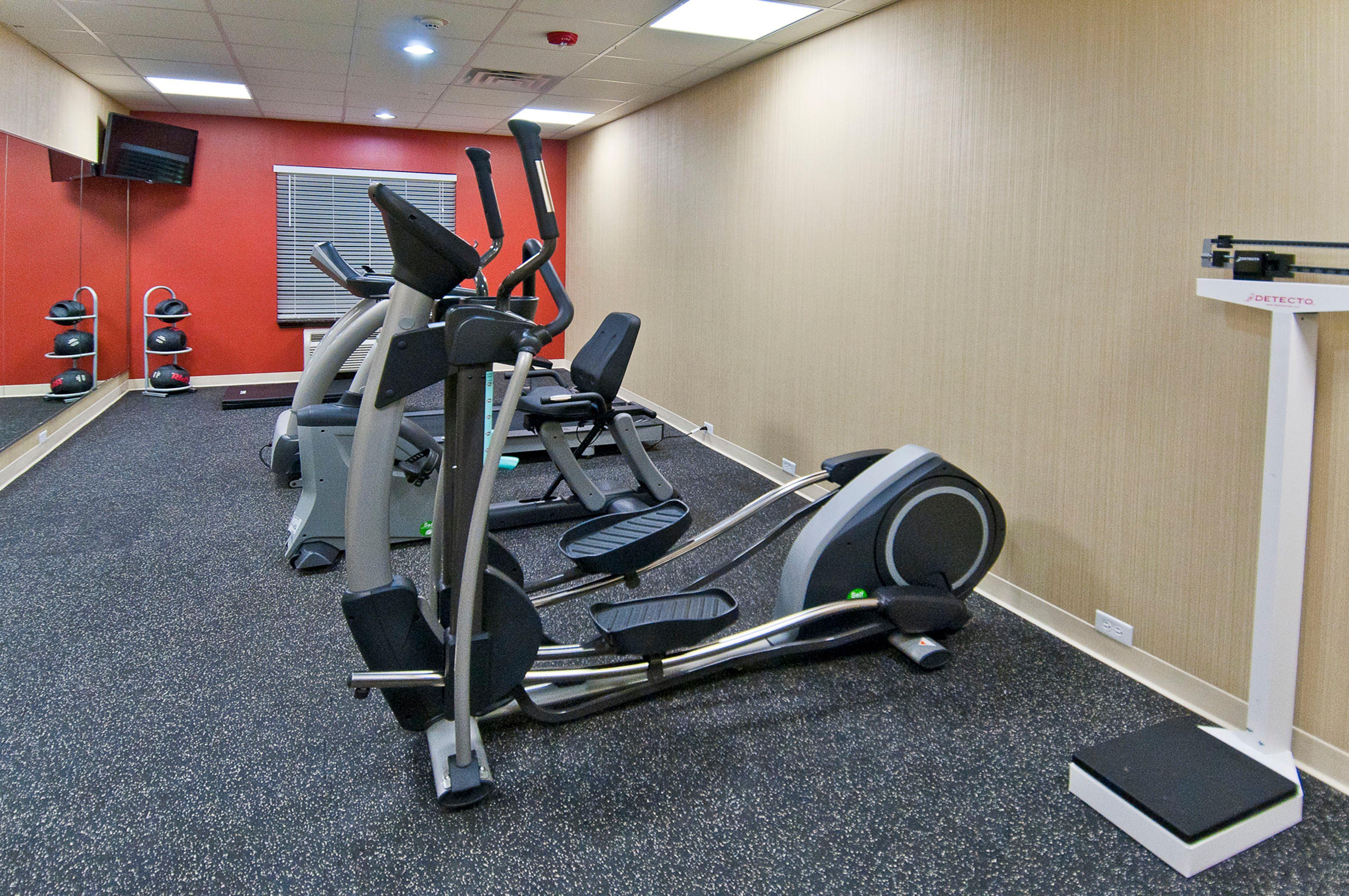 Holiday Inn Express & Suites San Antonio Frost Bank Center By Ihg Buitenkant foto
